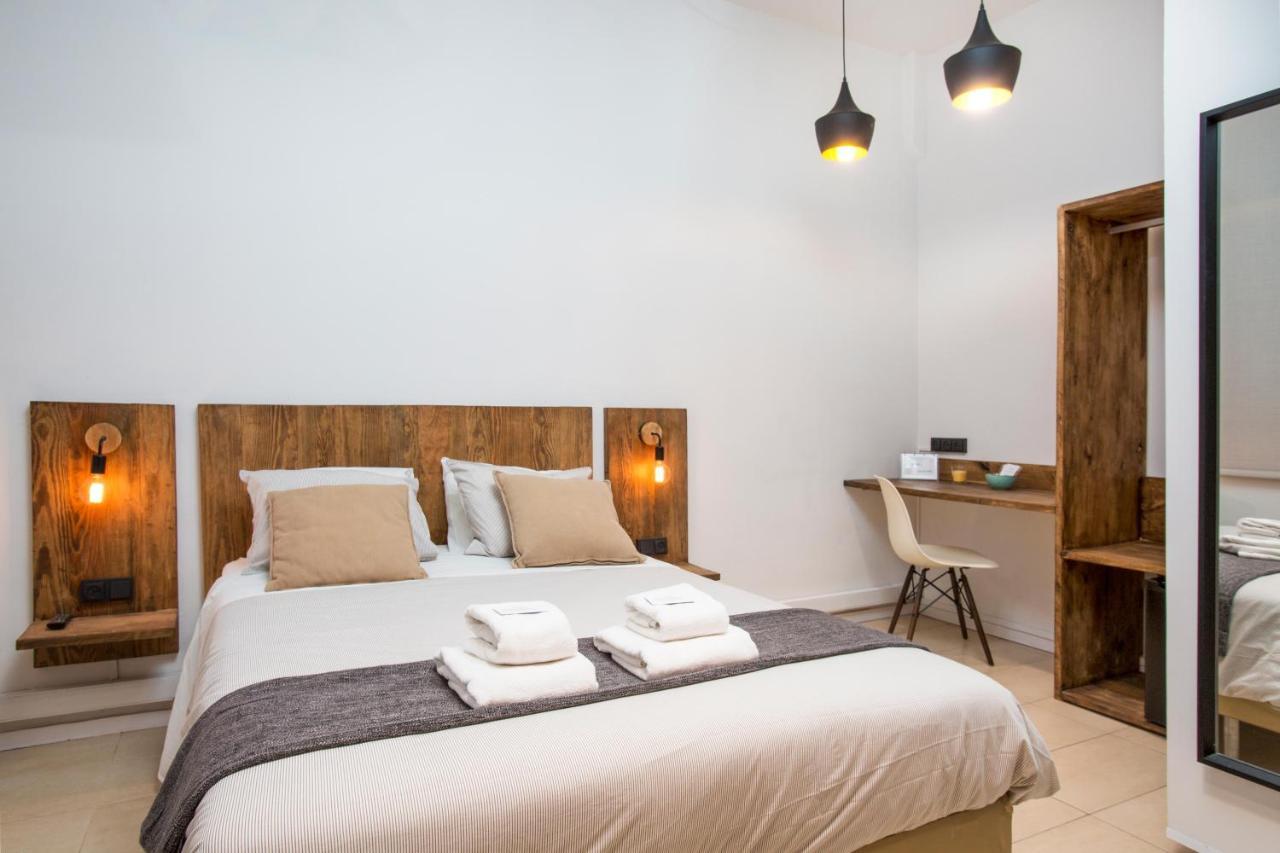 Casa Maca Guest House Barcelona Exterior photo
