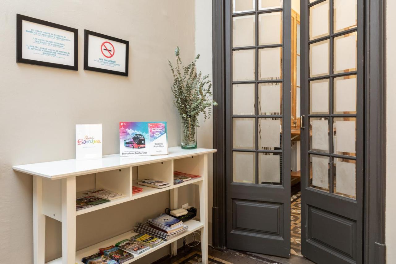 Casa Maca Guest House Barcelona Exterior photo